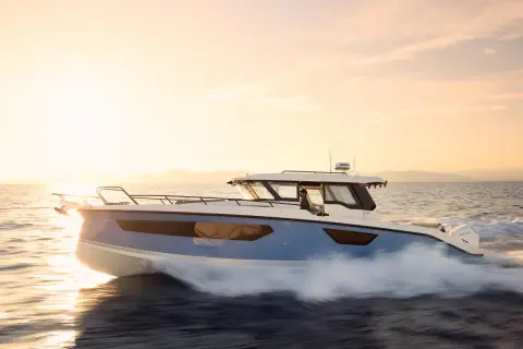 Navan C38 — Giethoorn