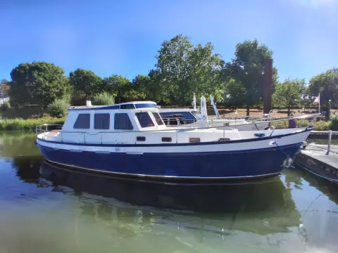 Molenmaker en Mantel kotter motorsailer — Roermond