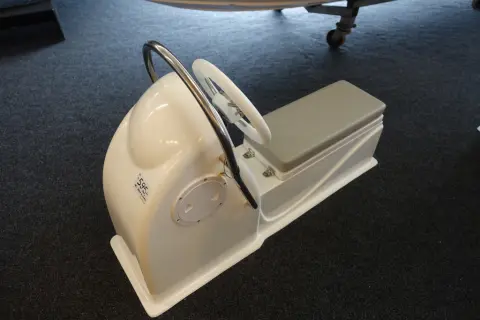 Jockey seat For Rib — Helmond